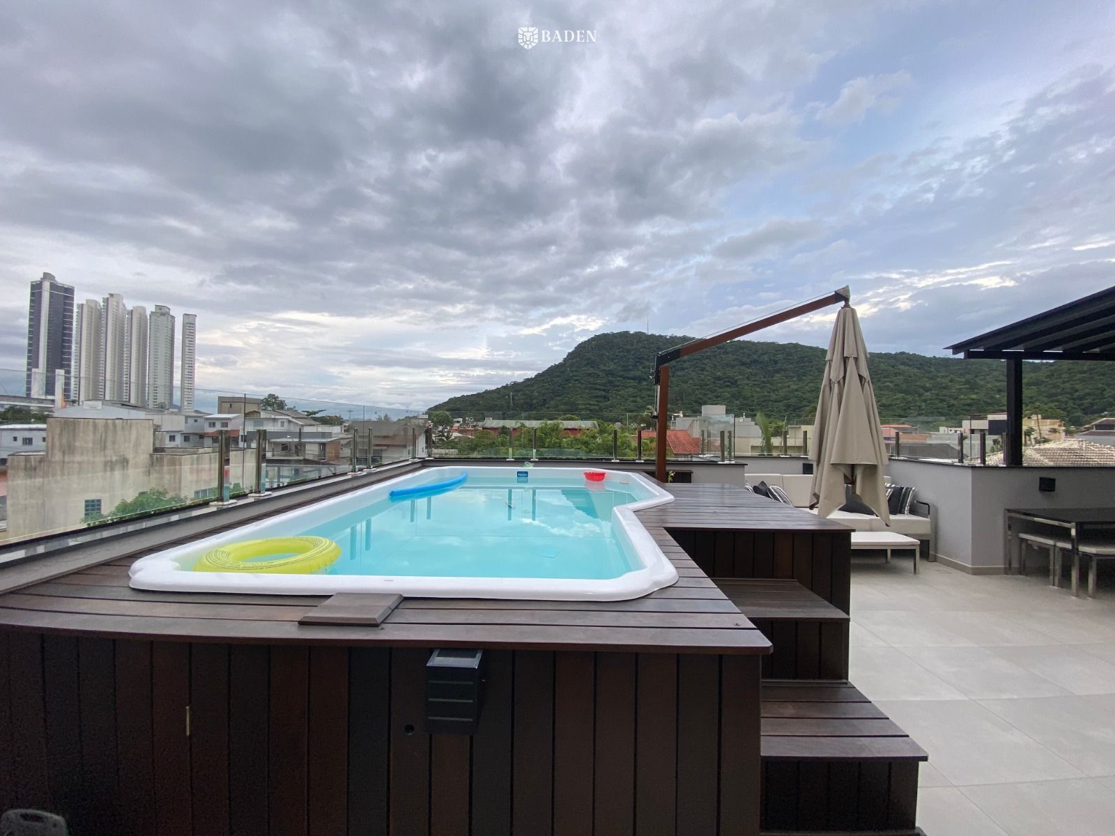 Cobertura, 3 quartos, 230 m² - Foto 4