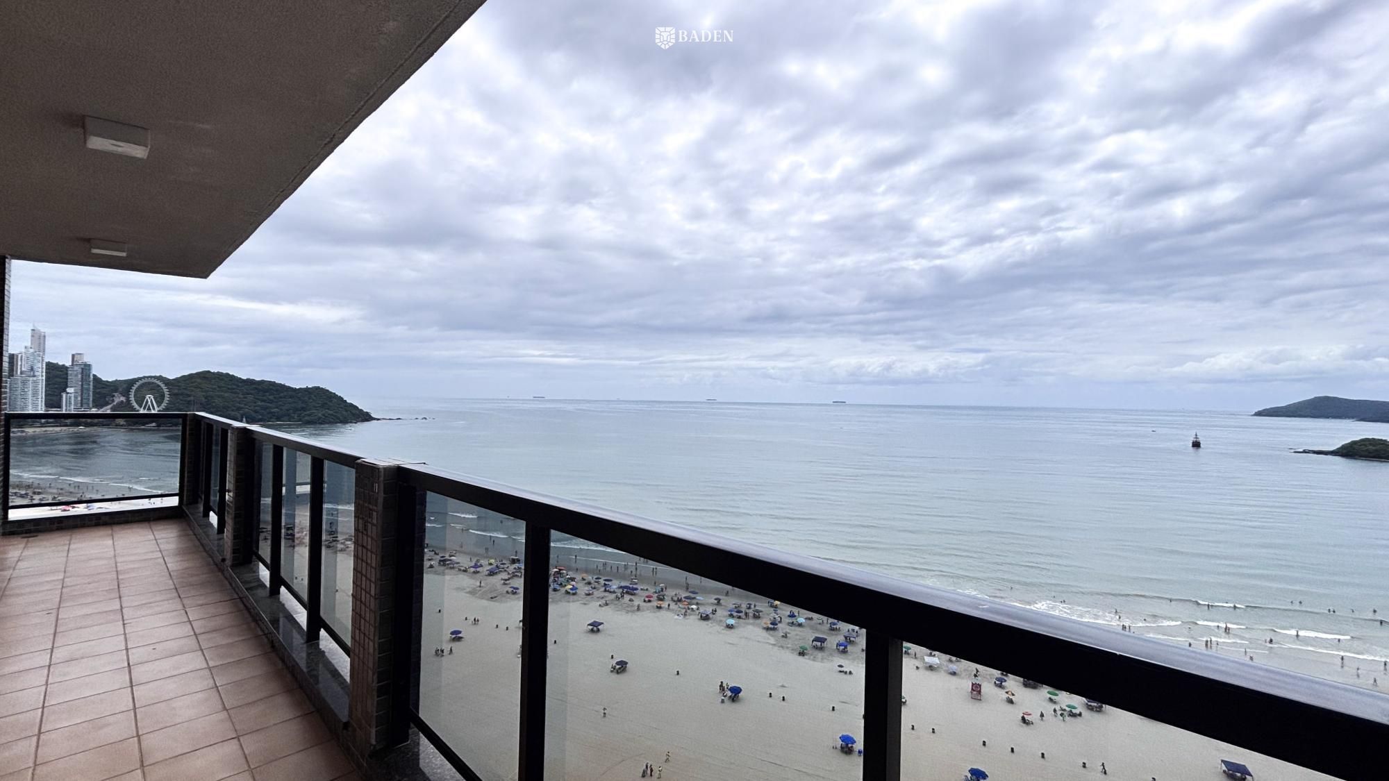 Oportunidade Única! Apartamento Semimobiliado de 3 Suítes no Centro de Balneário Camboriú, Edifício Concorde