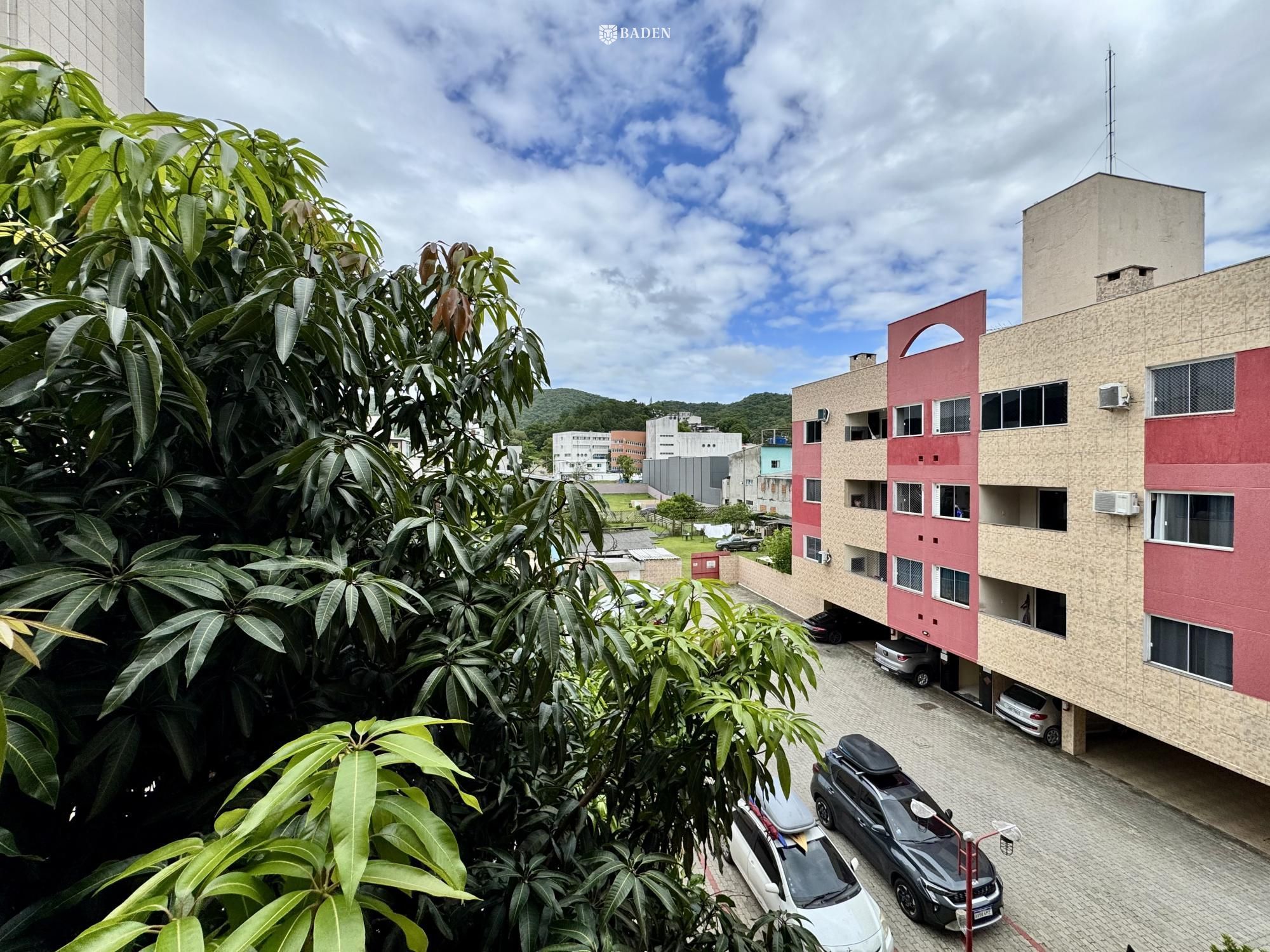 Apartamento a Venda / 2 Quartos / Bairro Das Nações / Balneário Camboriú SC.