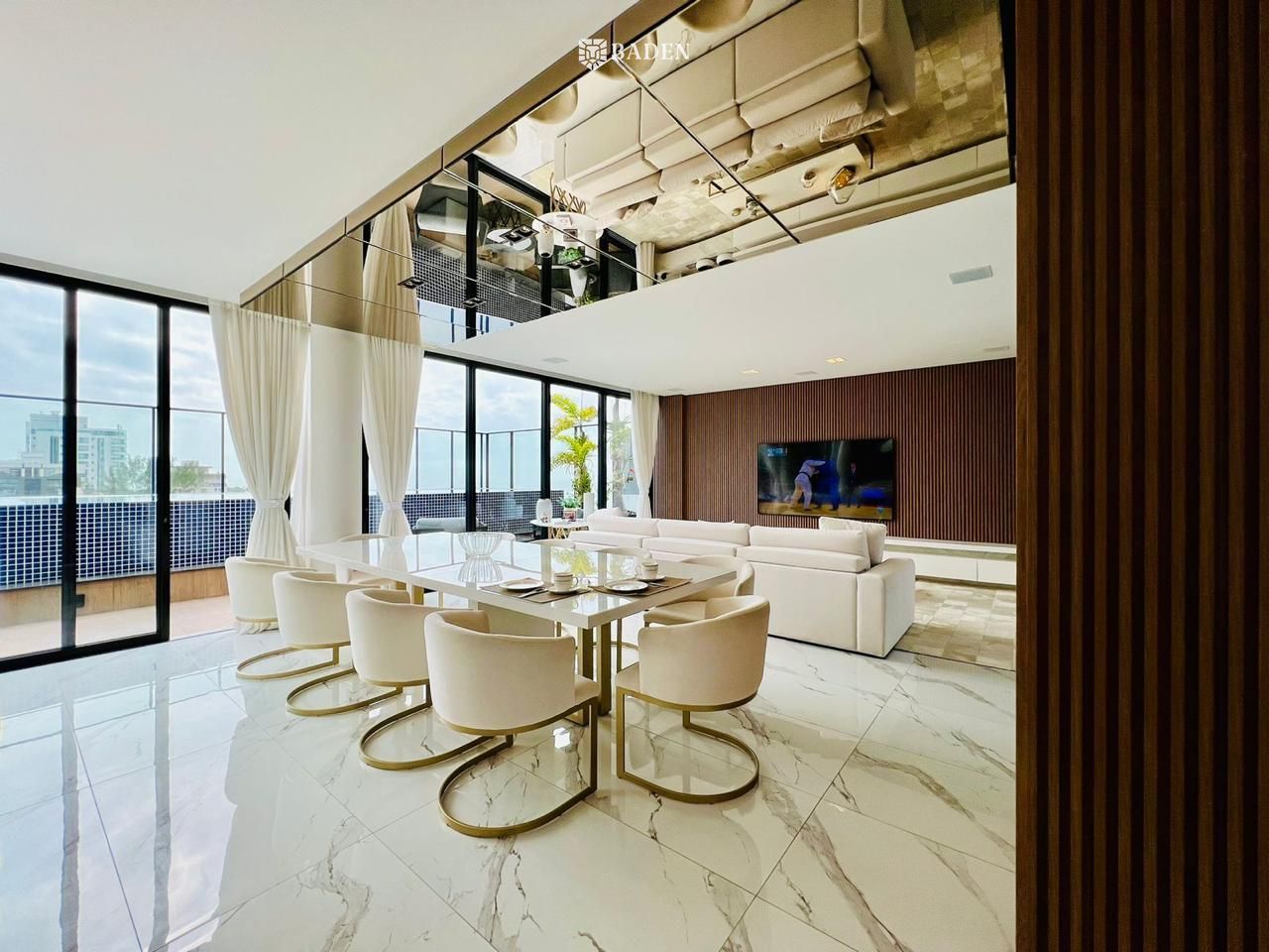 Cobertura duplex quadra mar na Praia Brava em Itajaí