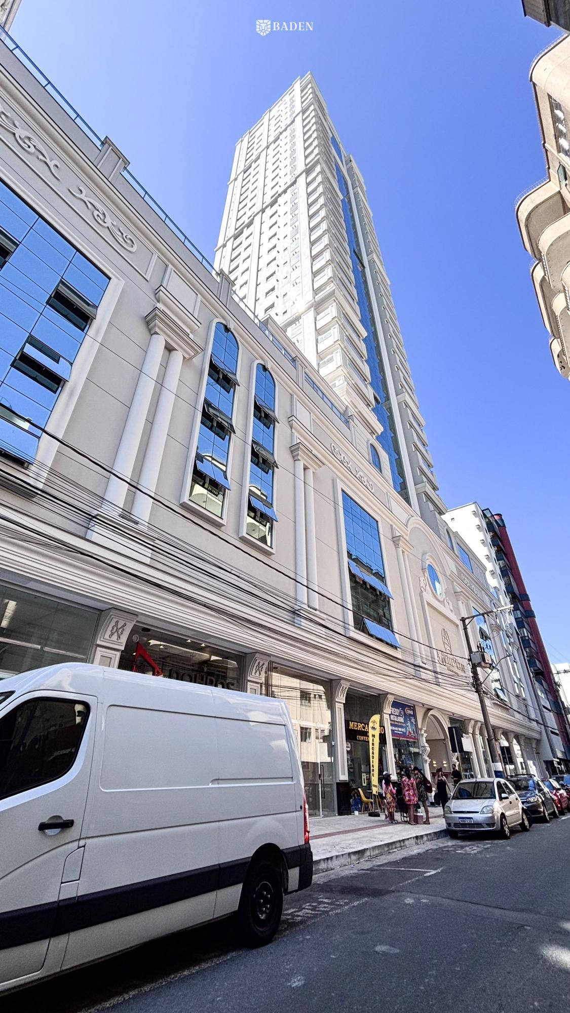 Apartamento novo alto padrão á venda no Ed. La Belle em Balneário Camboriú