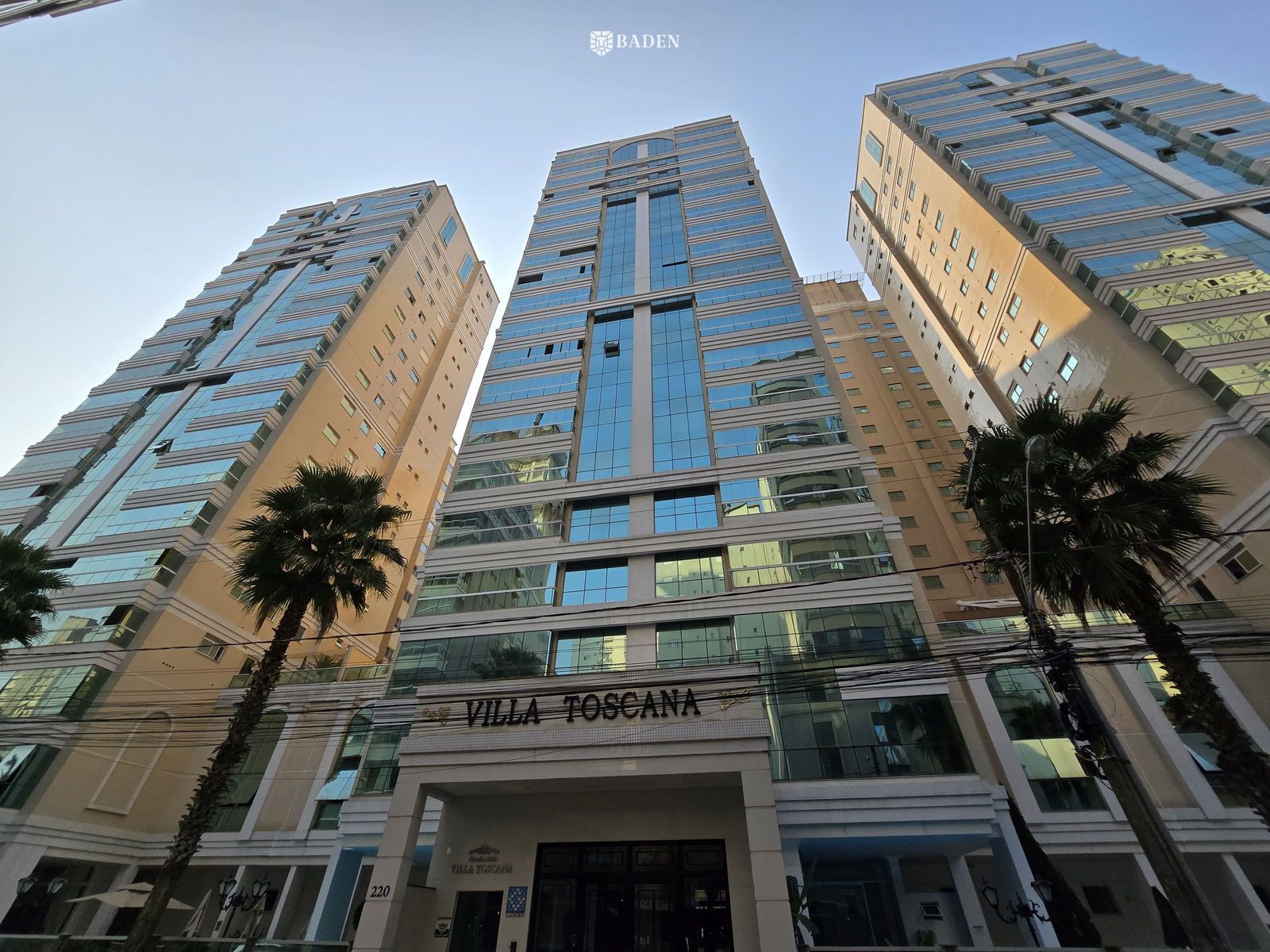 Apartamento mobiliado no edifício Villa Toscana em Itapema Meia Praia
