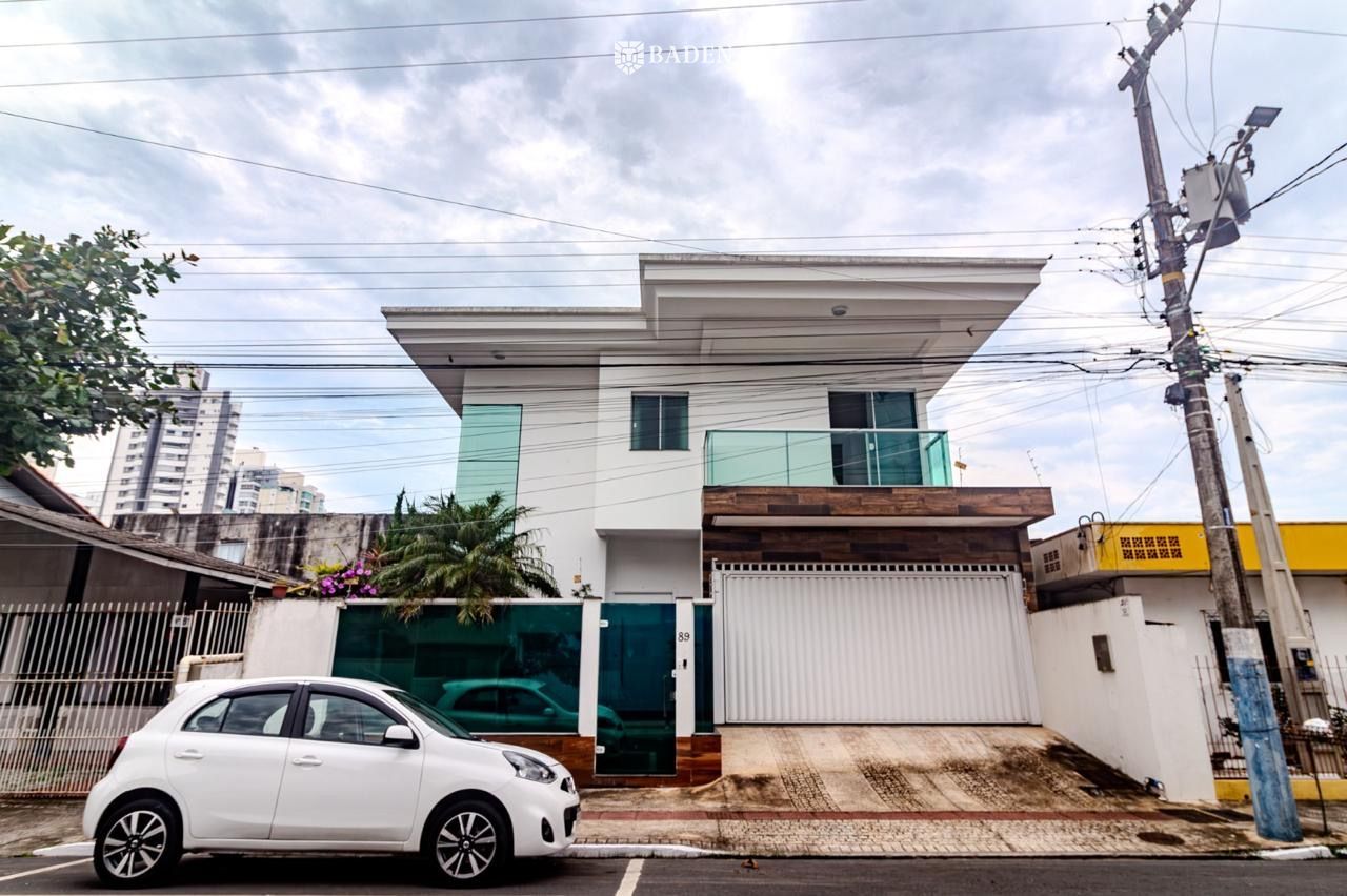 Casa, 4 quartos, 284 m² - Foto 1