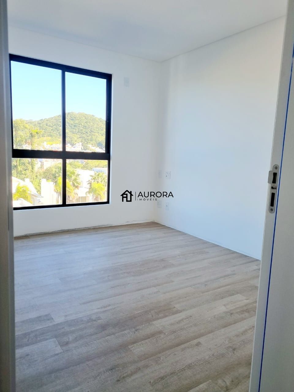 Apartamento à venda com 3 quartos, 115m² - Foto 13