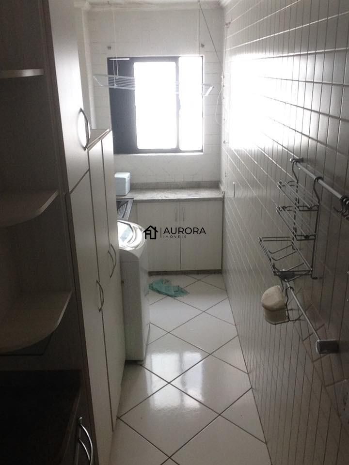 Apartamento à venda com 3 quartos, 90m² - Foto 11