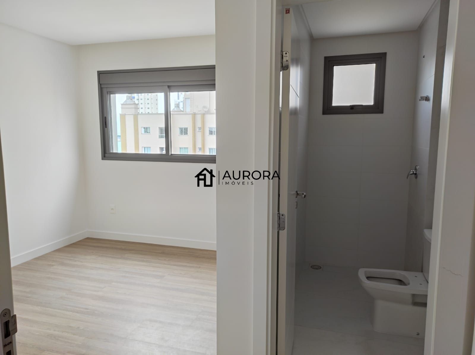 Apartamento à venda com 4 quartos, 165m² - Foto 8