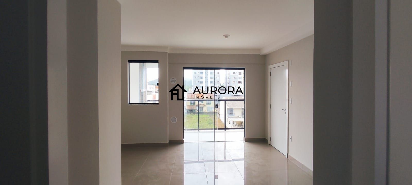 Apartamento à venda com 2 quartos, 58m² - Foto 2