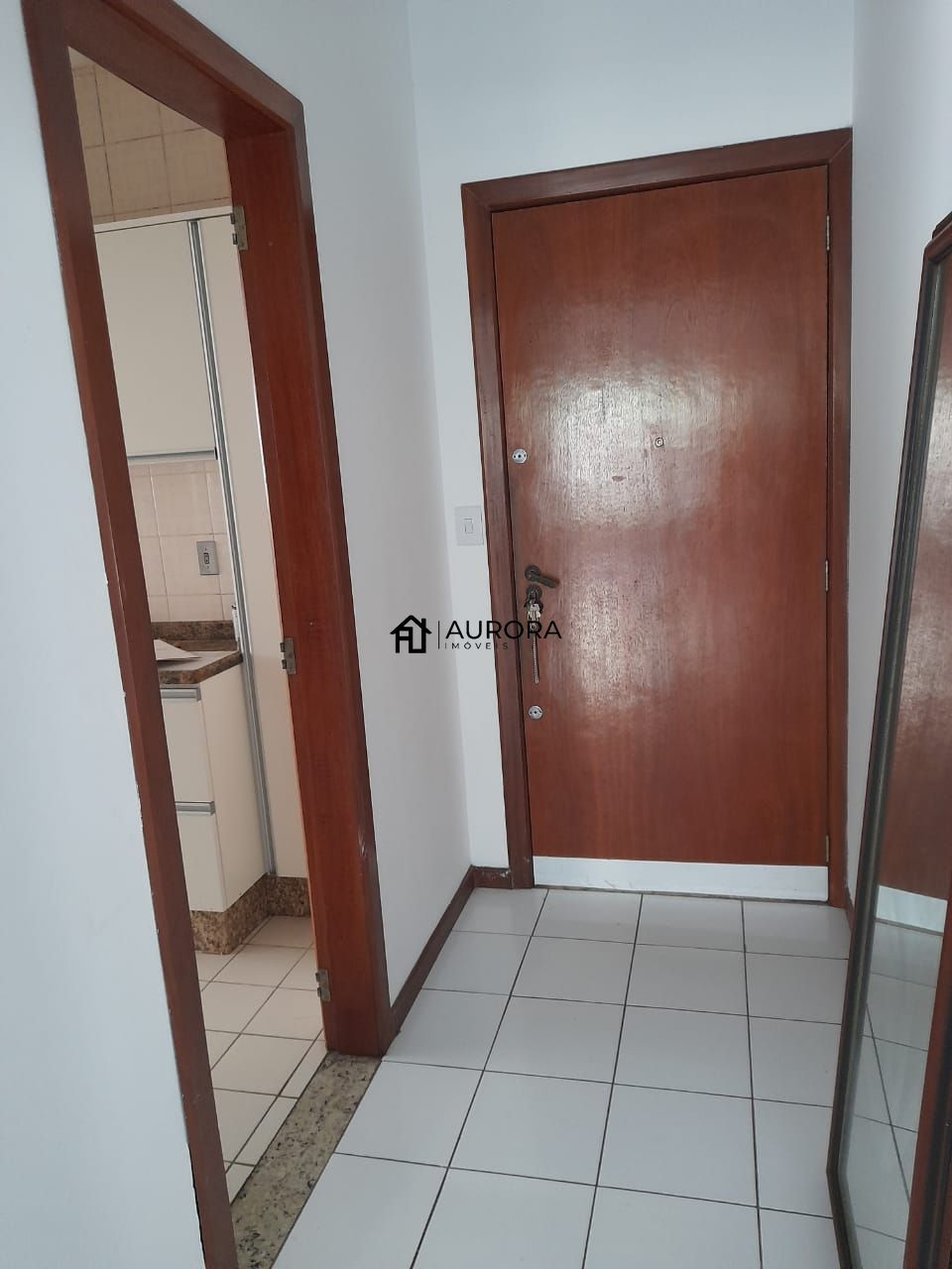 Apartamento à venda com 2 quartos, 78m² - Foto 3