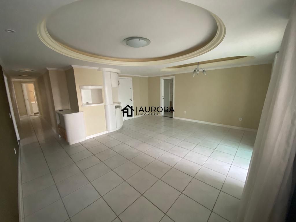 Apartamento à venda com 3 quartos, 157m² - Foto 2