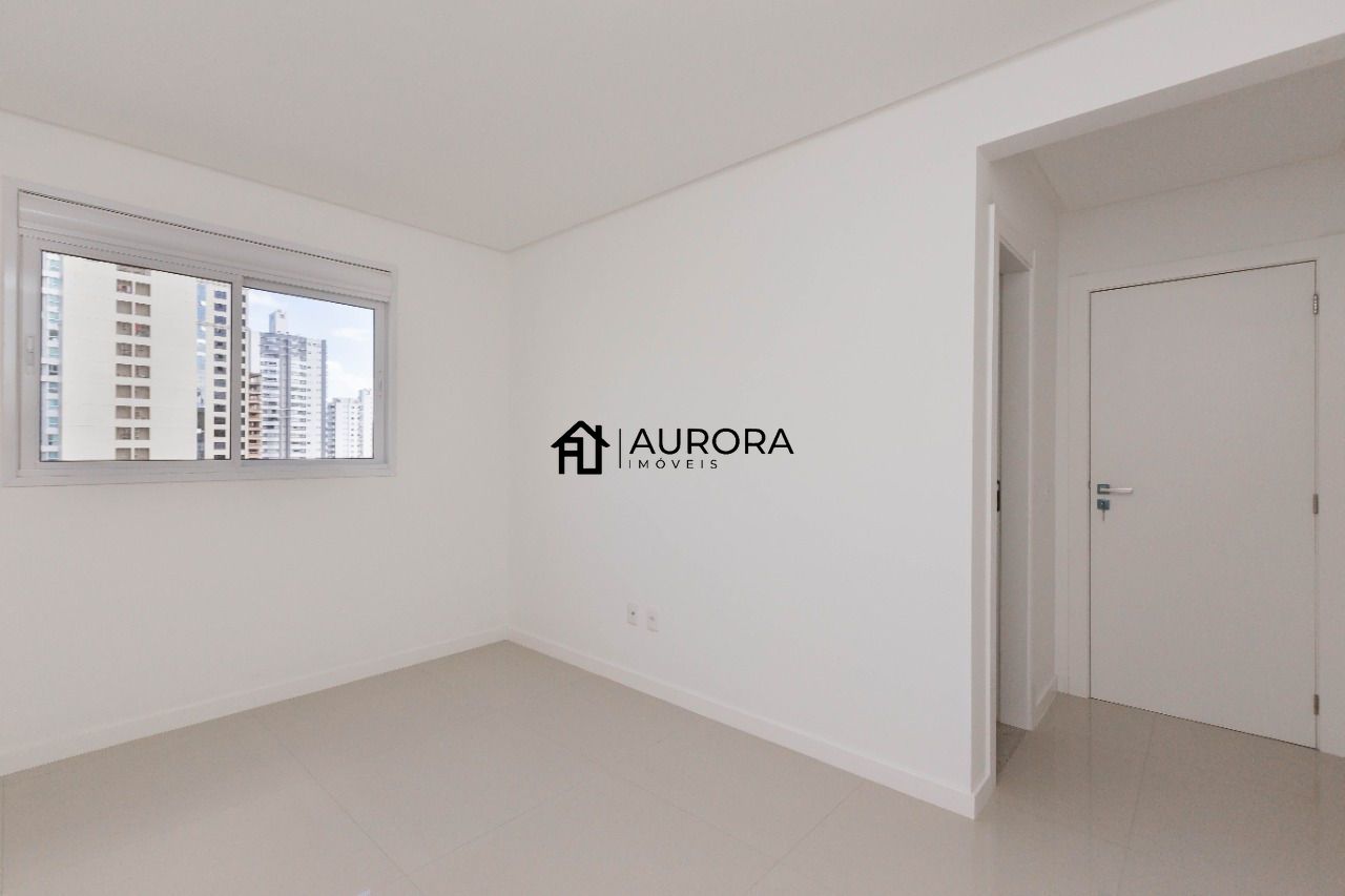 Apartamento à venda com 4 quartos, 150m² - Foto 40