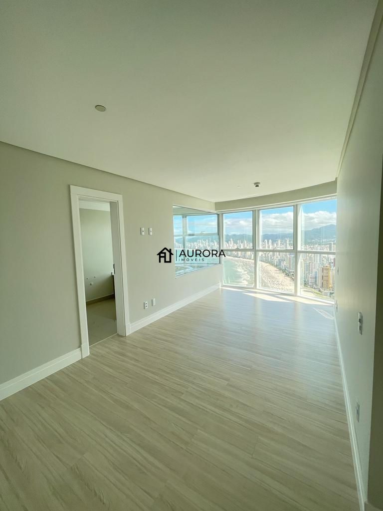 Apartamento à venda com 3 quartos, 165m² - Foto 10