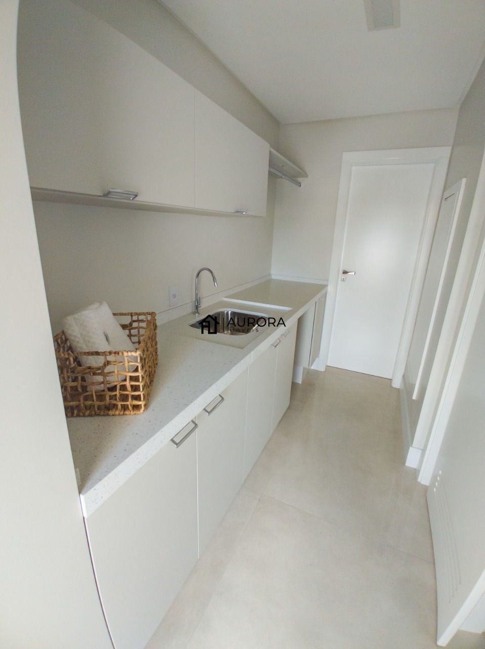 Apartamento à venda com 4 quartos, 181m² - Foto 4