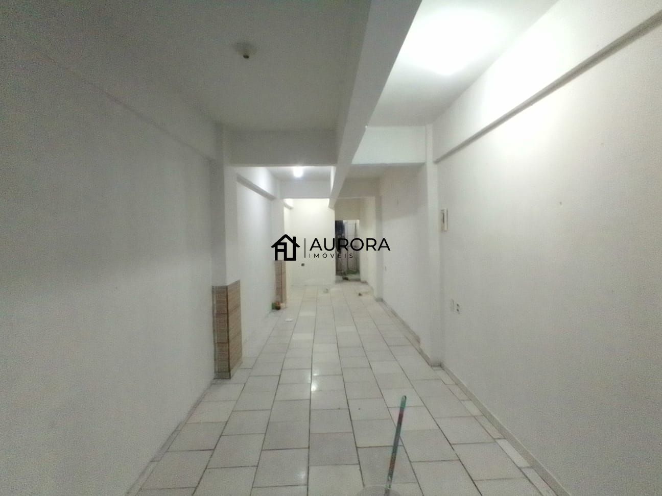 Conjunto Comercial-Sala para alugar com 1 quarto, 50m² - Foto 2