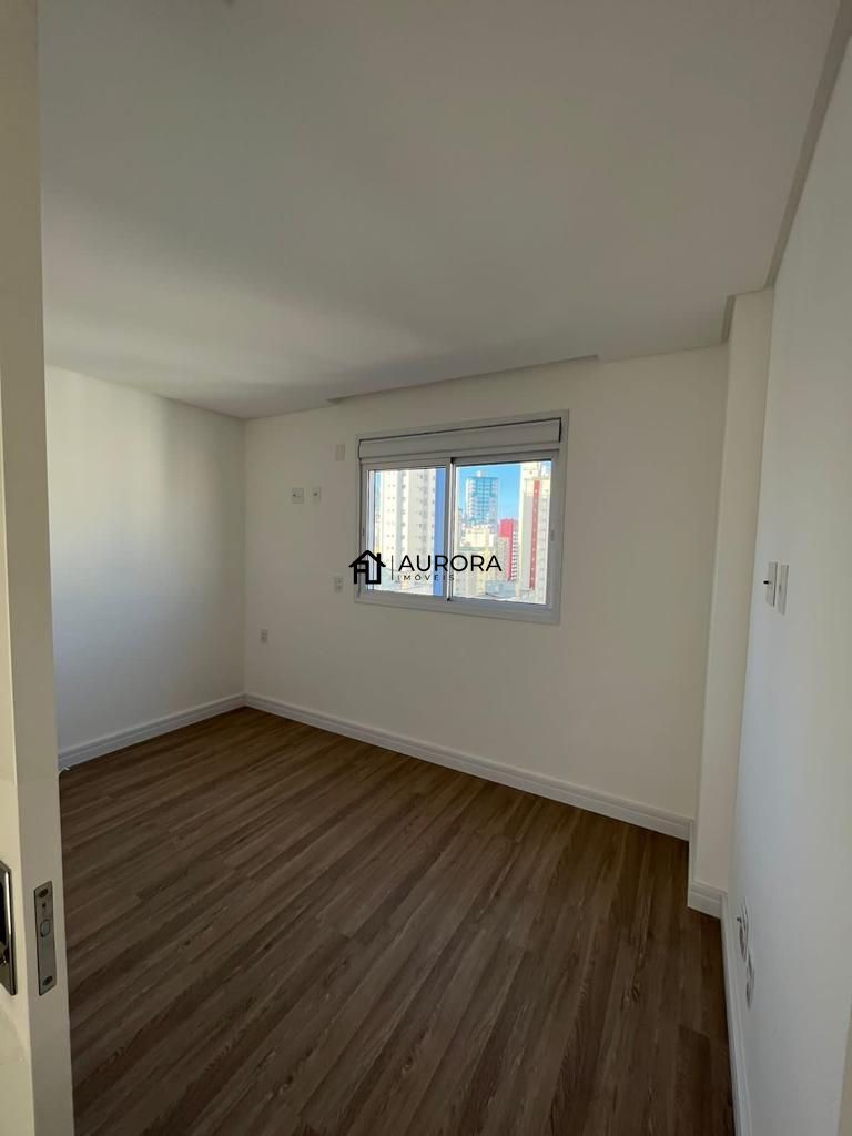 Apartamento à venda com 3 quartos, 92m² - Foto 22