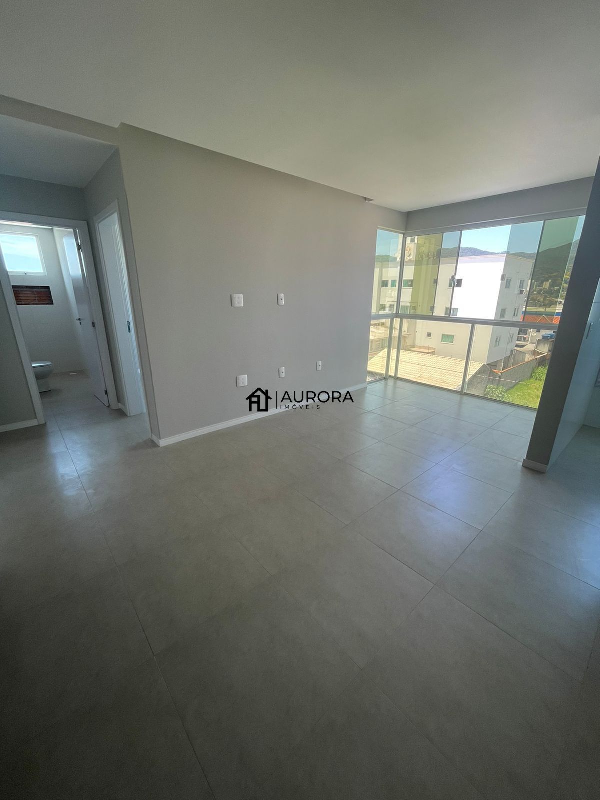 Apartamento à venda com 2 quartos, 77m² - Foto 9