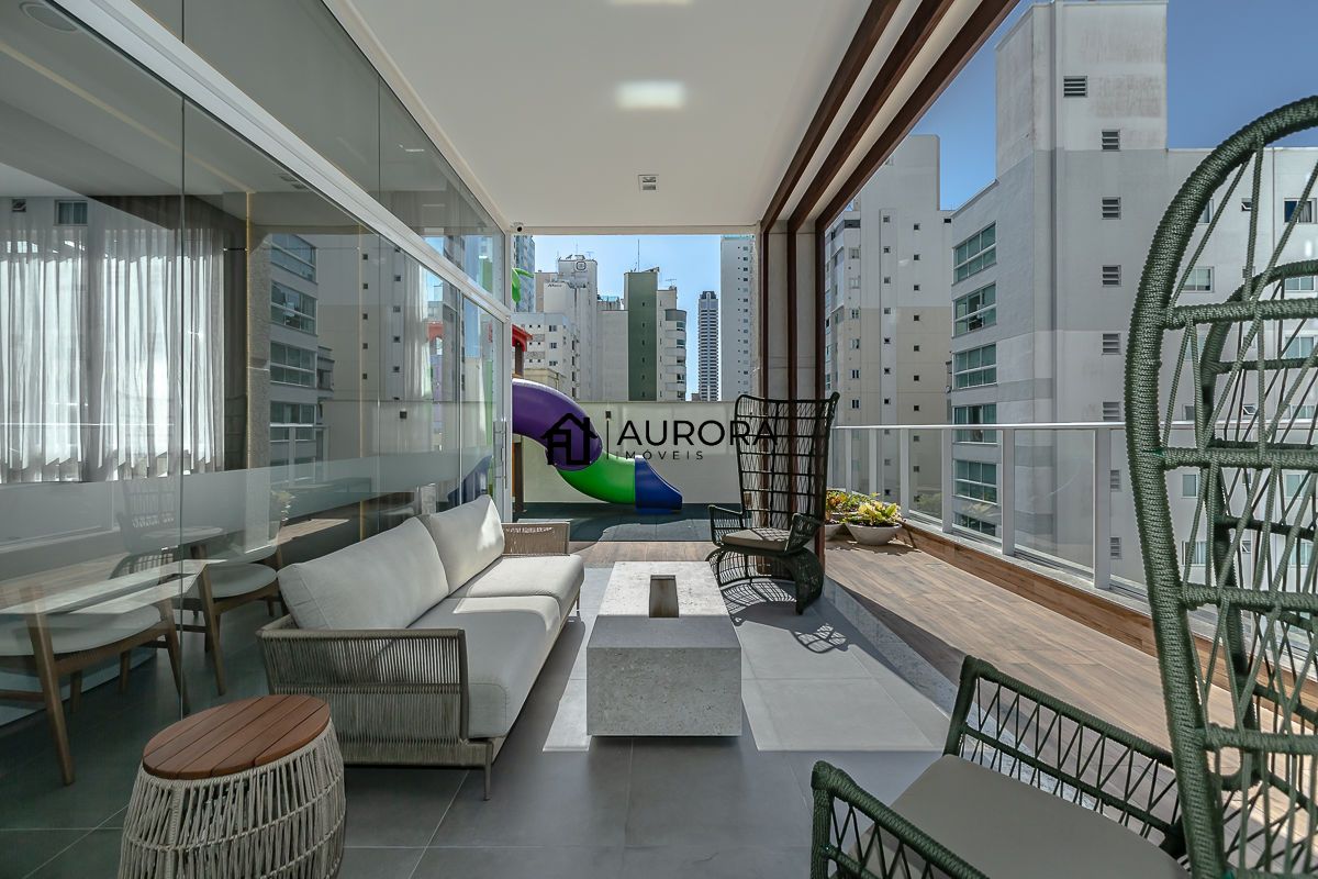 Apartamento à venda com 3 quartos, 123m² - Foto 28