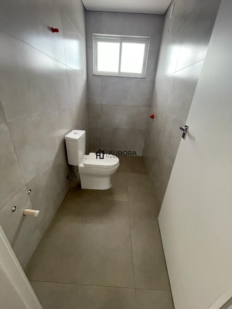 Casa à venda com 3 quartos, 224m² - Foto 5