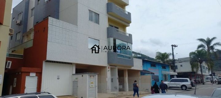 Apartamento à venda com 3 quartos, 110m² - Foto 1