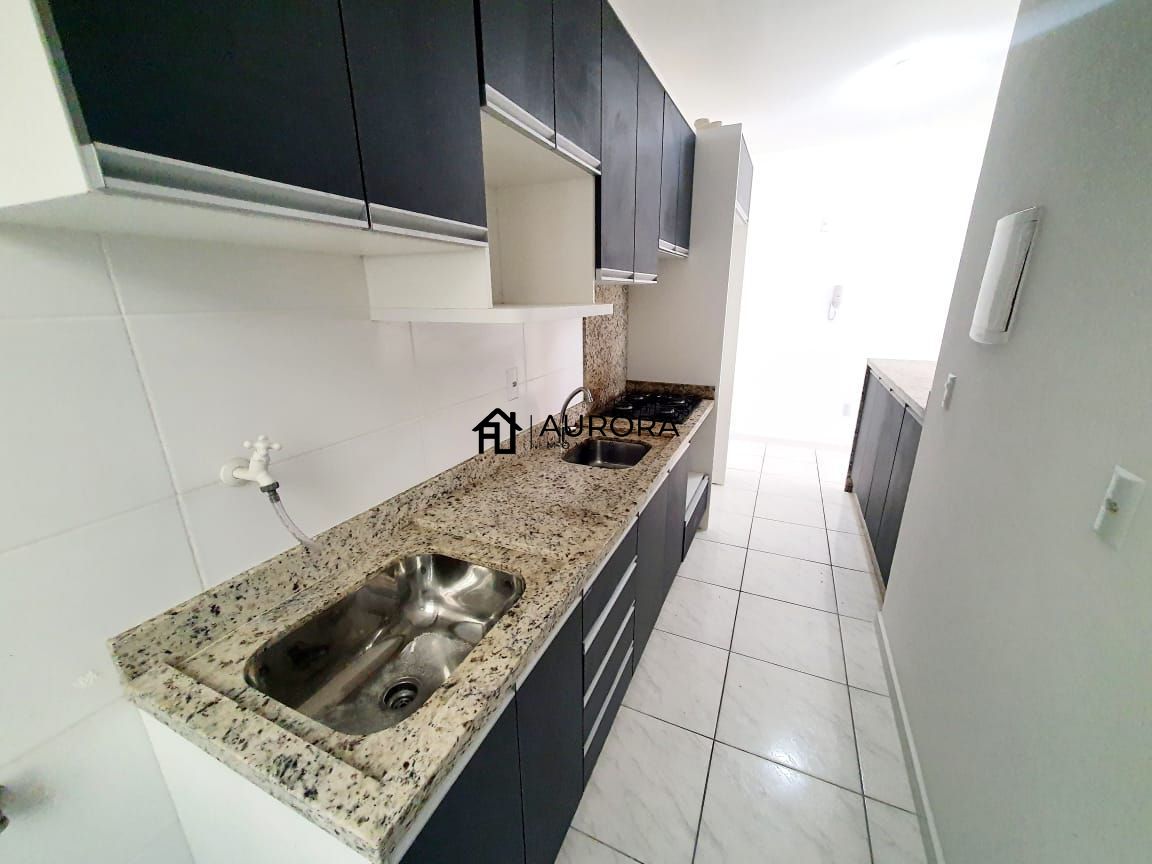 Apartamento à venda com 2 quartos, 59m² - Foto 4