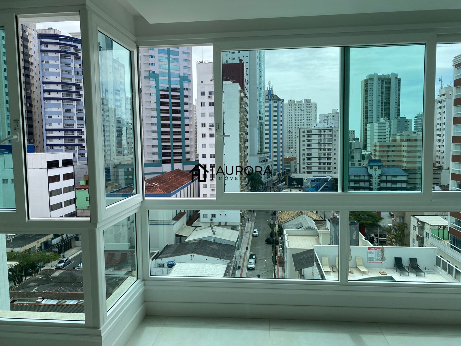 Apartamento à venda com 3 quartos, 137m² - Foto 5