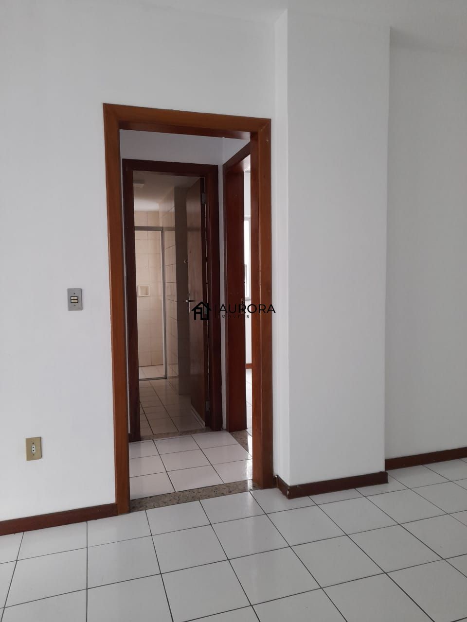 Apartamento à venda com 2 quartos, 78m² - Foto 1