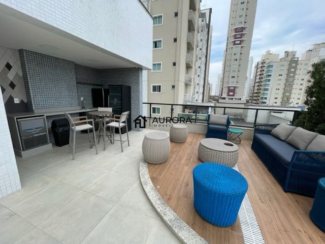 Cobertura à venda com 3 quartos, 242m² - Foto 13