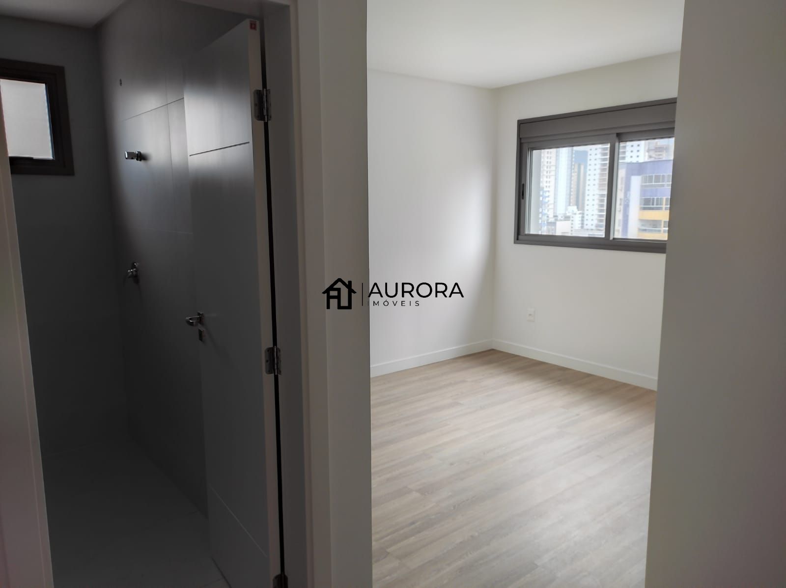 Apartamento à venda com 4 quartos, 165m² - Foto 6