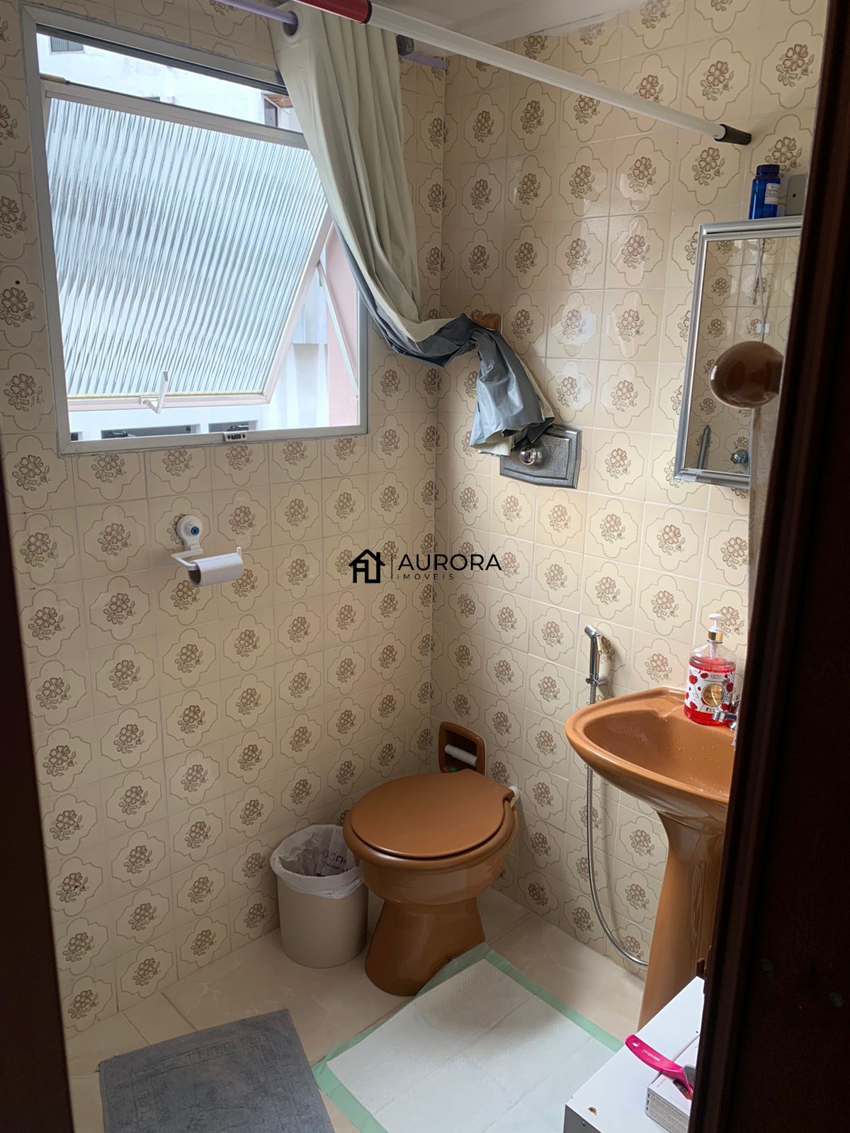 Apartamento à venda com 2 quartos, 70m² - Foto 5