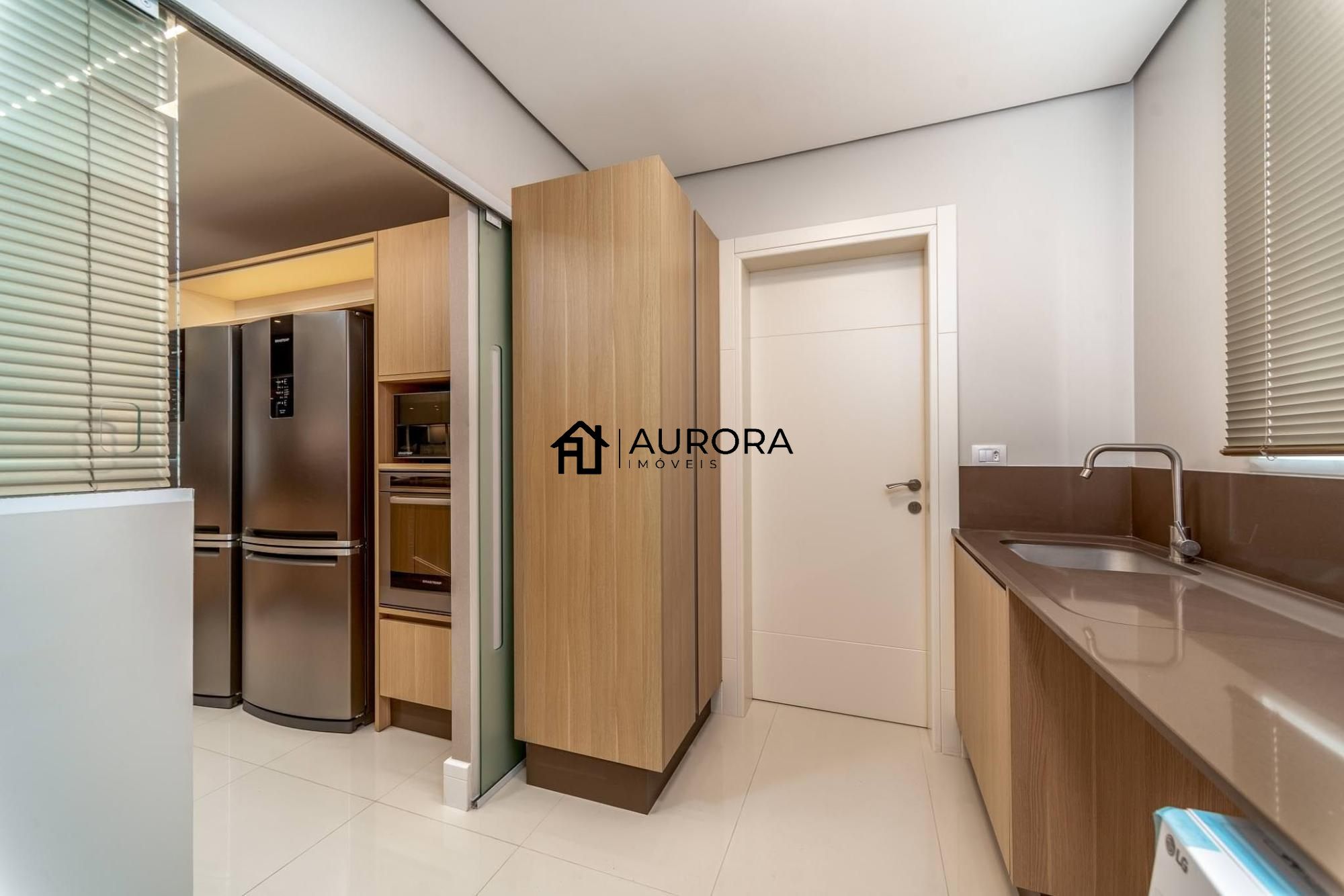 Apartamento à venda com 4 quartos, 207m² - Foto 13