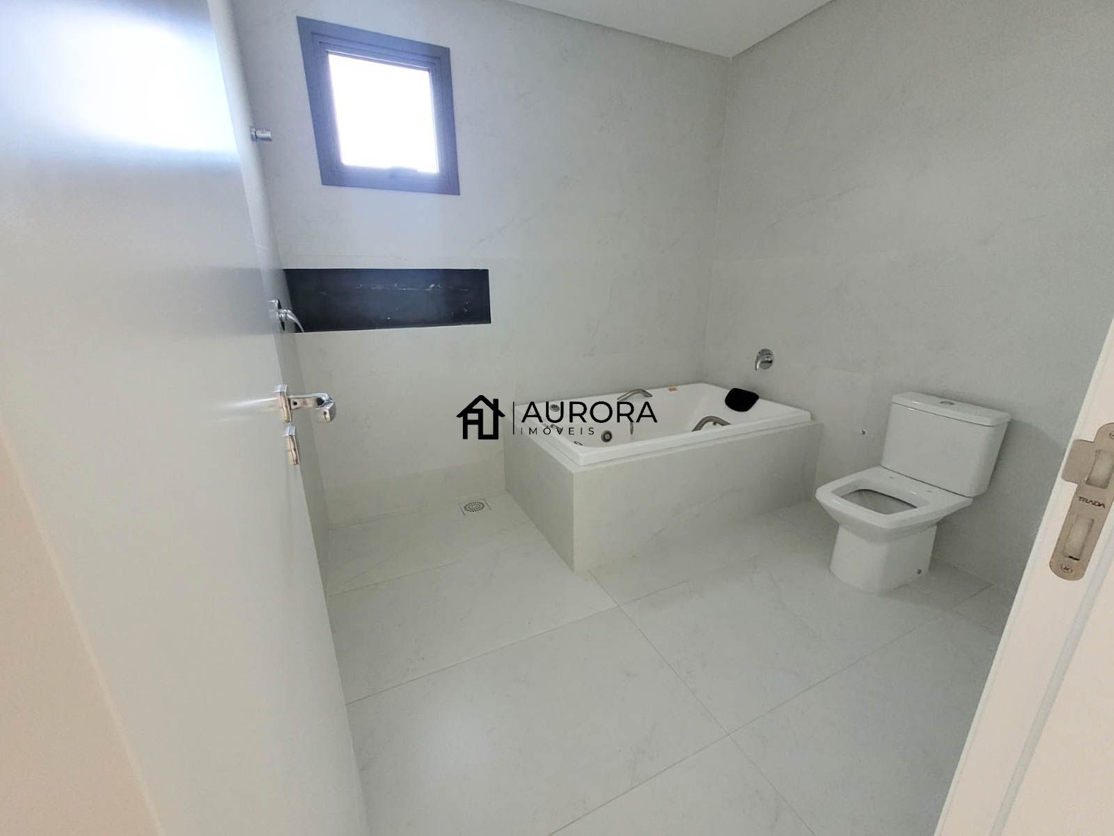 Apartamento à venda com 4 quartos, 165m² - Foto 11