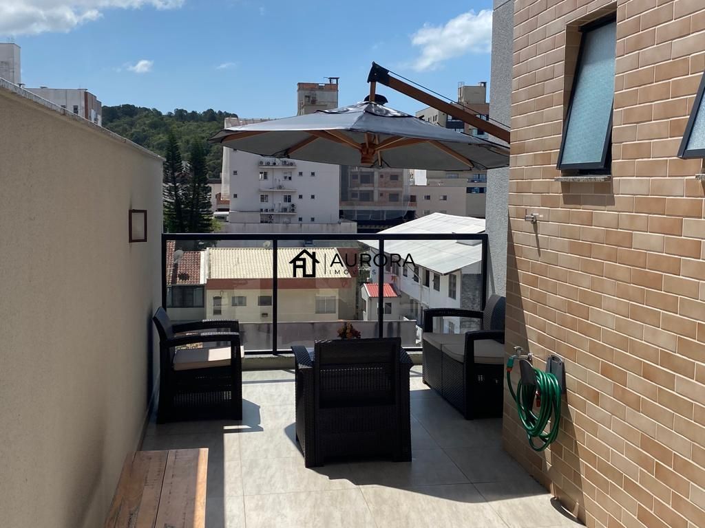 Apartamento à venda com 2 quartos, 100m² - Foto 2