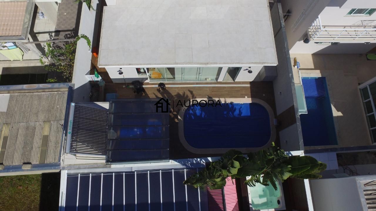 Casa de Condomínio à venda com 4 quartos, 220m² - Foto 9