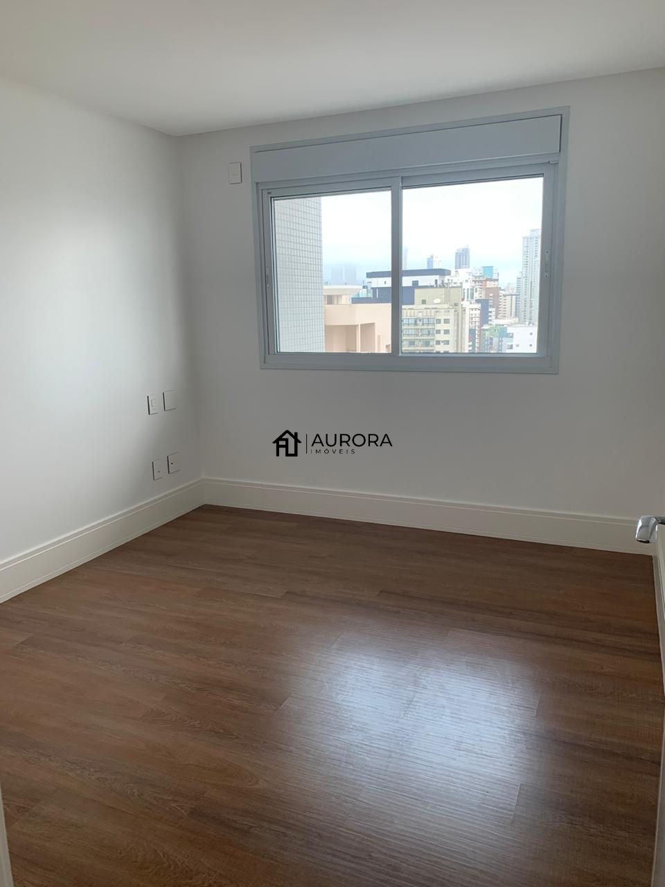 Apartamento à venda com 3 quartos, 151m² - Foto 5