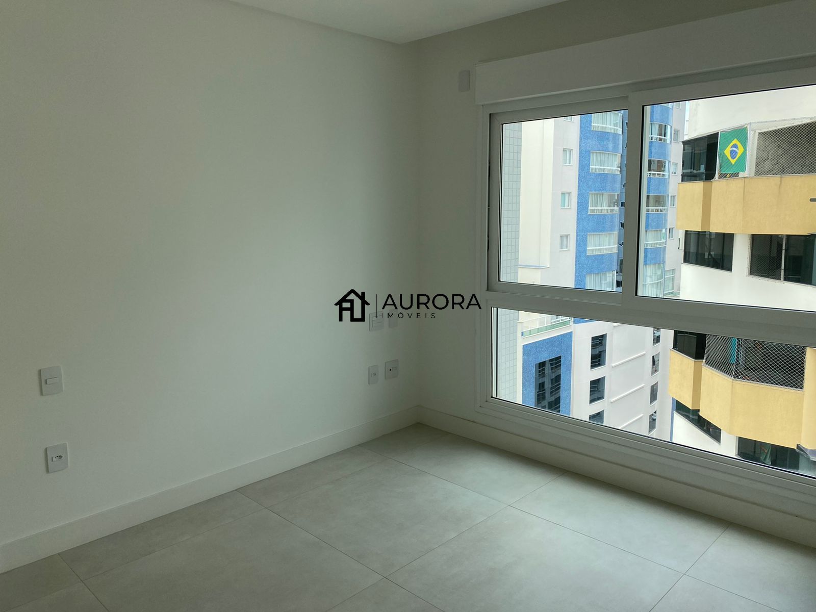 Apartamento à venda com 3 quartos, 137m² - Foto 10