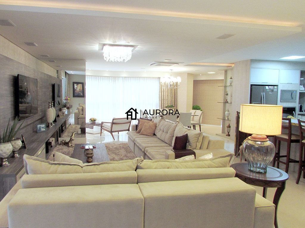 Apartamento à venda com 4 quartos, 237m² - Foto 4