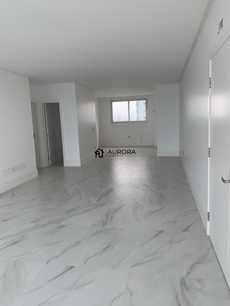 Apartamento à venda com 3 quartos, 151m² - Foto 19