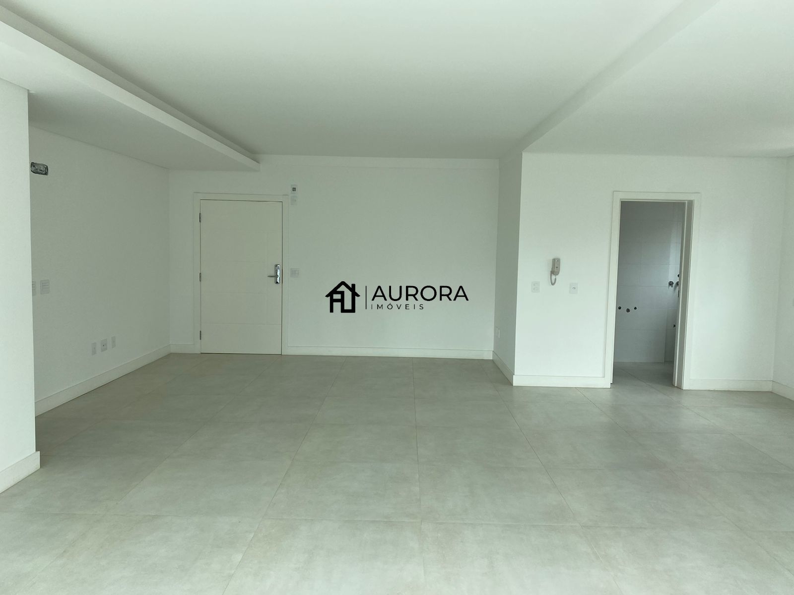 Apartamento à venda com 3 quartos, 137m² - Foto 8