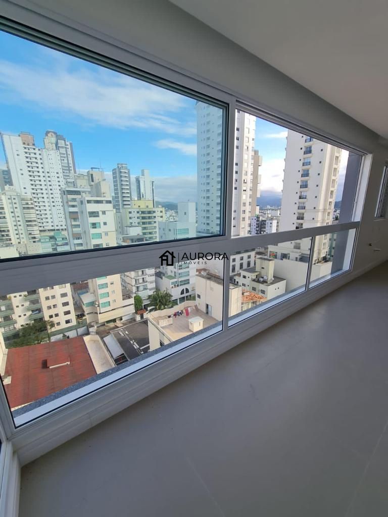 Apartamento à venda com 2 quartos, 98m² - Foto 2