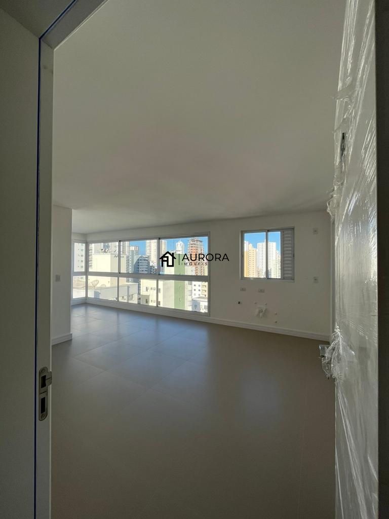 Apartamento à venda com 3 quartos, 92m² - Foto 19