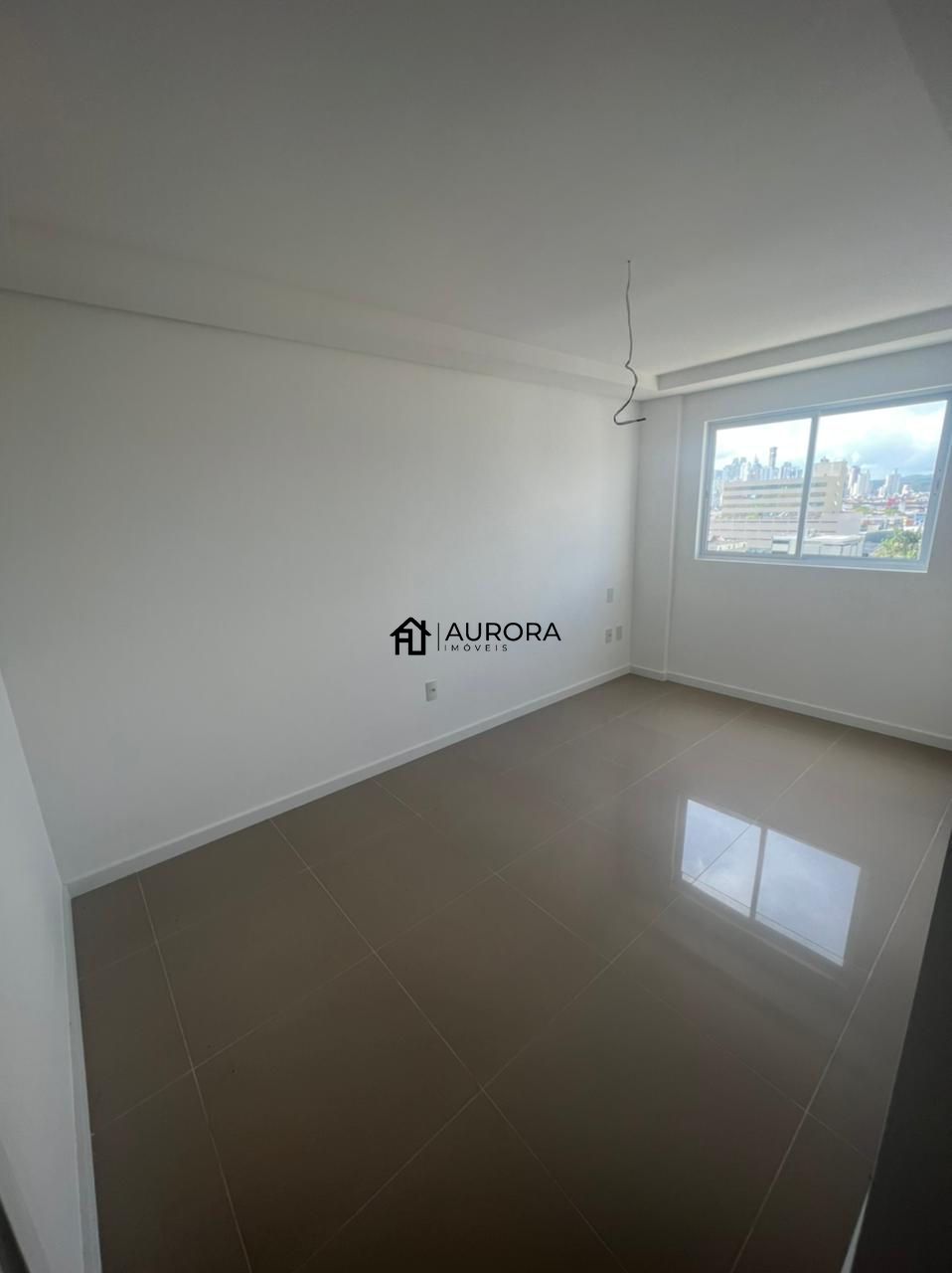 Apartamento à venda com 2 quartos, 62m² - Foto 13