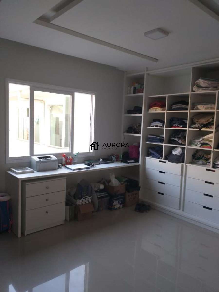 Apartamento à venda com 3 quartos, 215m² - Foto 11