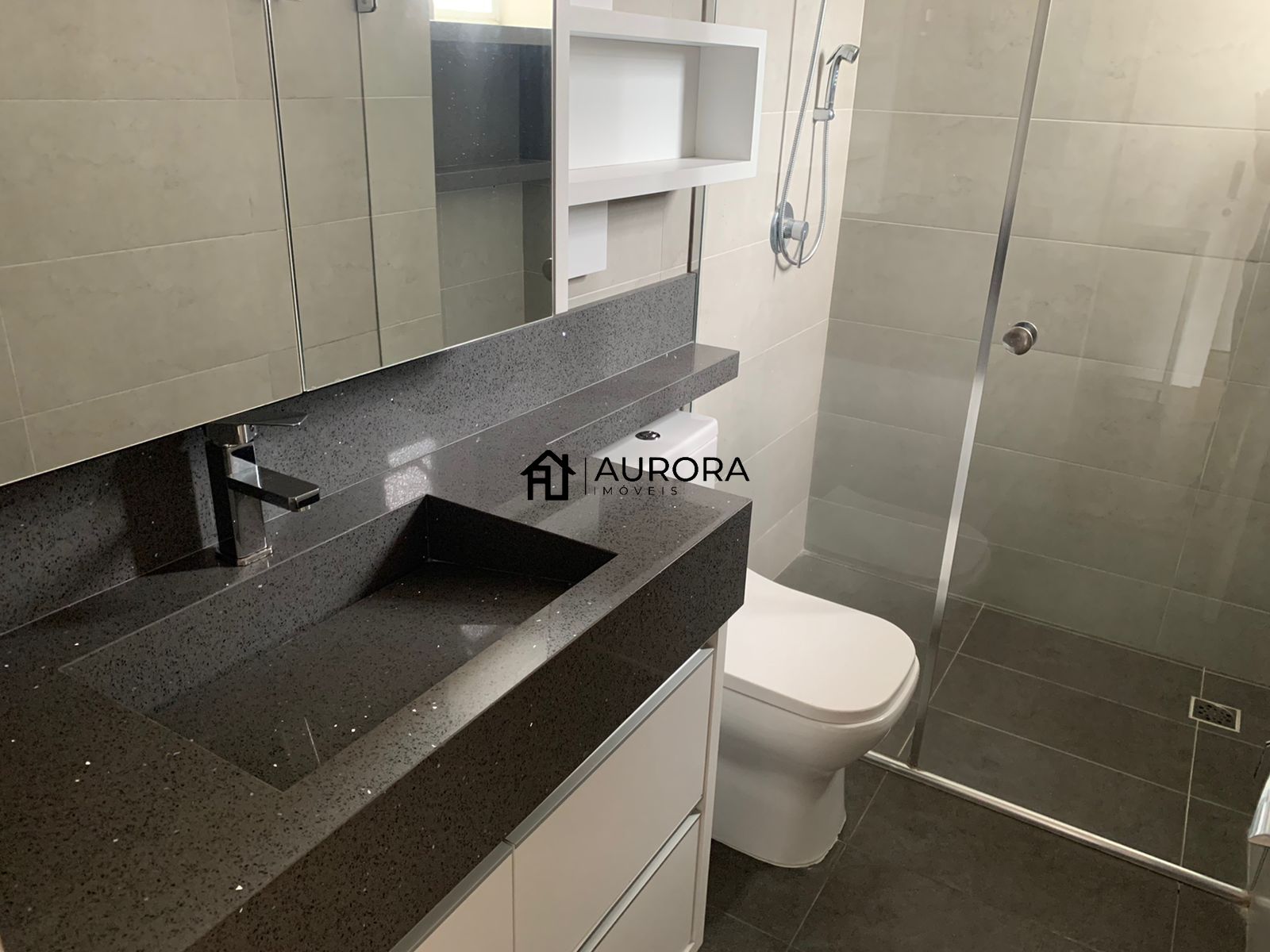 Apartamento à venda com 3 quartos, 240m² - Foto 5