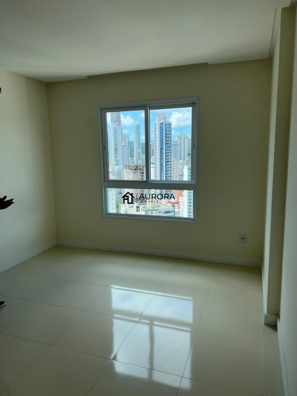 Apartamento à venda com 3 quartos, 130m² - Foto 11