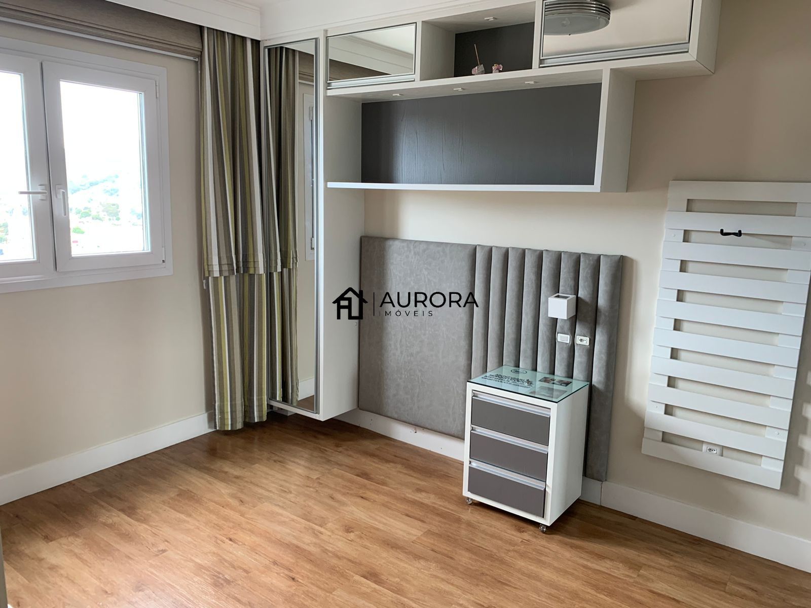 Apartamento à venda com 3 quartos, 240m² - Foto 17