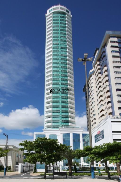 Apartamento, 3 quartos, 185 m² - Foto 1