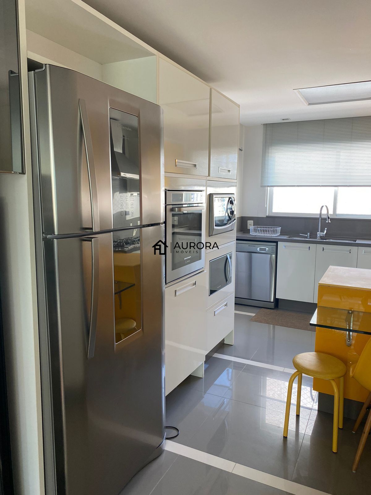 Apartamento à venda com 3 quartos, 205m² - Foto 10