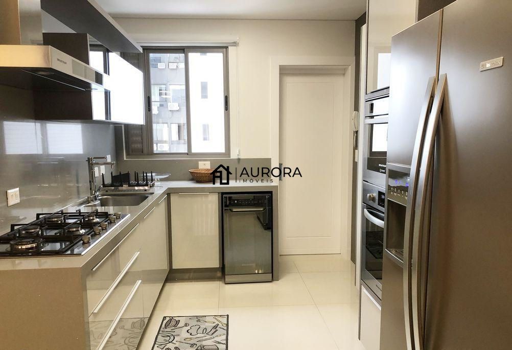 Apartamento à venda com 3 quartos, 159m² - Foto 73