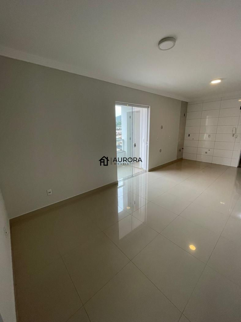 Apartamento à venda com 2 quartos, 76m² - Foto 5