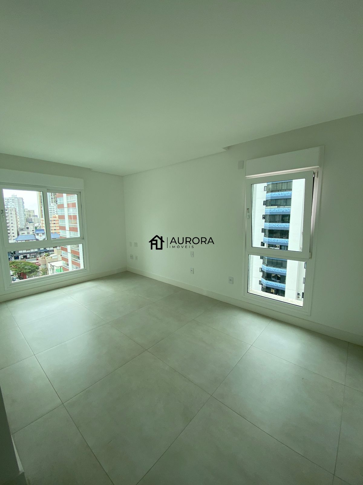 Apartamento à venda com 3 quartos, 137m² - Foto 20