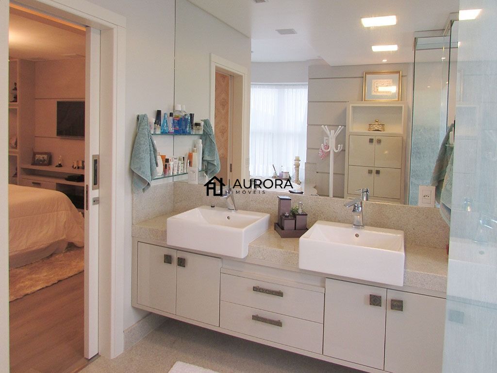 Apartamento à venda com 4 quartos, 237m² - Foto 14